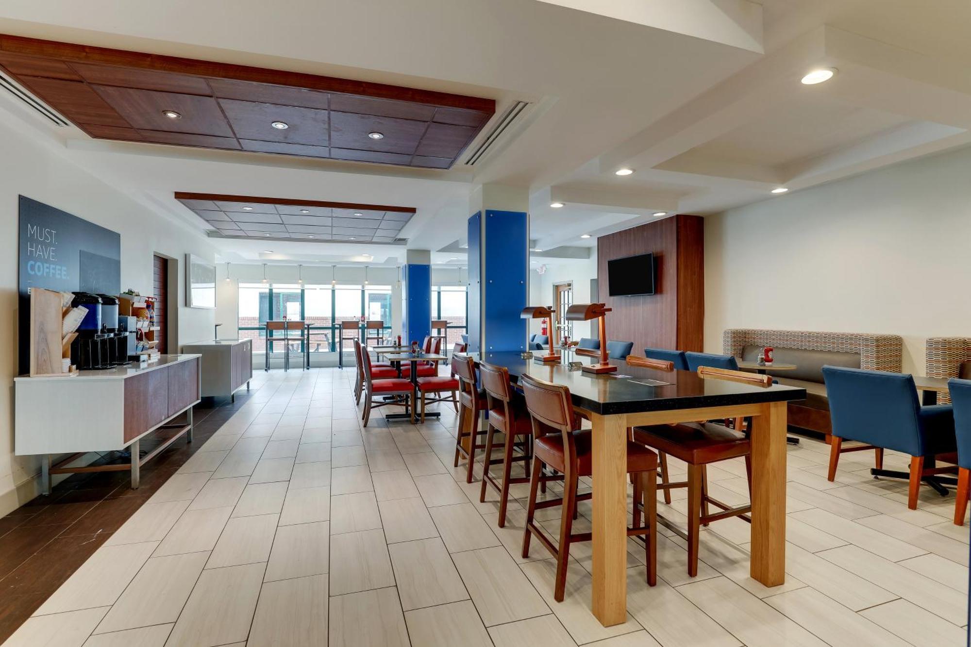 Holiday Inn Express Hotel & Suites Bryan-Montpelier By Ihg Holiday City Εξωτερικό φωτογραφία