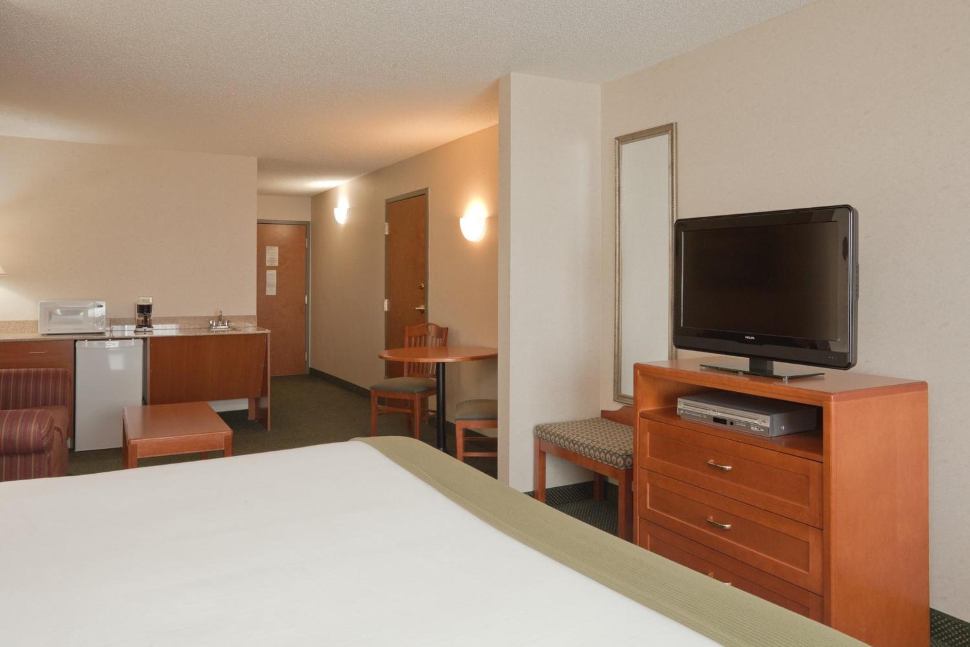 Holiday Inn Express Hotel & Suites Bryan-Montpelier By Ihg Holiday City Εξωτερικό φωτογραφία